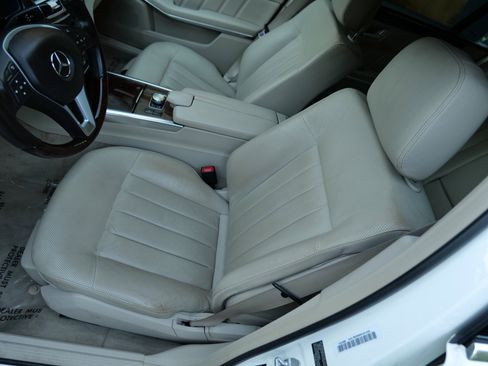 Used 2014 Mercedes-Benz E 350 4MATIC Wagon image 15