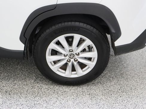 Certified 2023 Toyota Corolla Cross LE w/ Moonroof Package image 10