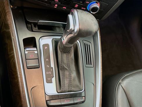 Used 2013 Audi Q5 2.0T Premium w/ Convenience Pkg image 23