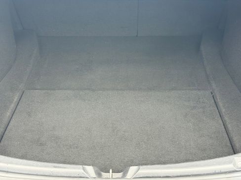 Used 2018 Tesla Model 3 Long Range image 16