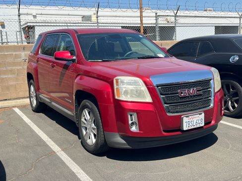 Used 2013 GMC Terrain SLE FWD image 2