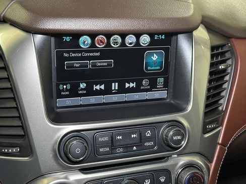 Used 2018 Chevrolet Tahoe Premier AWD/4WD image 36