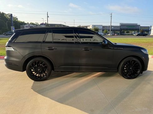 Used 2025 Lincoln Aviator Black Label w/ Jet Appearance Package AWD/4WD image 6