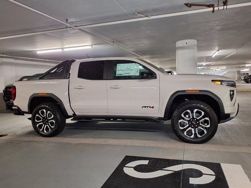 New 2026 GMC Canyon AT4 w/ Nightfall Edition AWD/4WD image 4