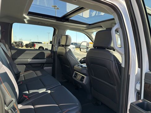 New 2026 Ford F250 Lariat w/ Black Appearance Package image 19