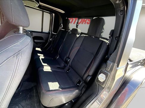 Used 2023 Jeep Gladiator Rubicon w/ LED Lighting Group image 23