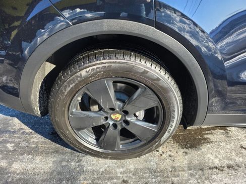 Used 2019 Porsche Cayenne image 28