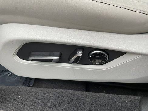 Used 2021 Acura TLX w/ Technology Package image 9