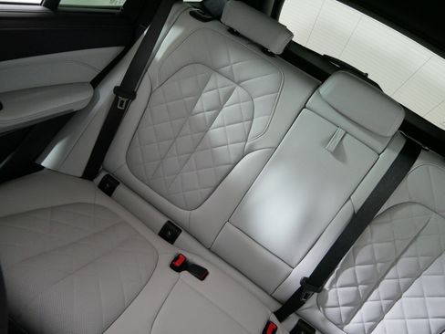 Used 2025 BMW X5 M60i AWD/4WD image 12