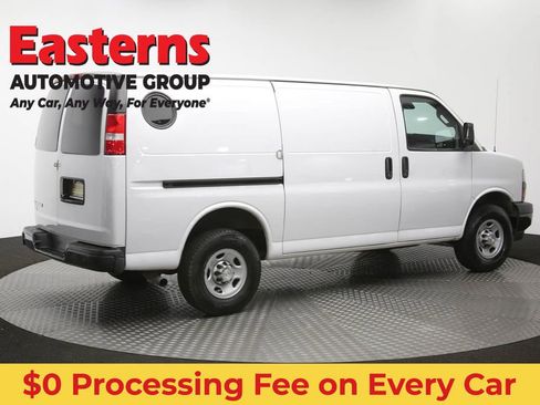 Used 2021 Chevrolet Express 3500 w/ Driver Convenience Package RWD image 38
