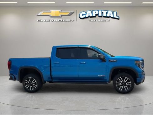 Used 2024 GMC Sierra 1500 AT4 w/ Technology Package AWD/4WD image 6