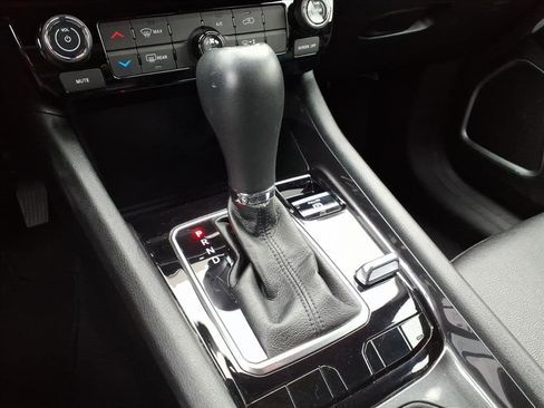 Used 2024 Jeep Compass Latitude image 14