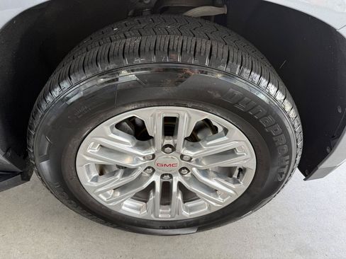 Used 2021 GMC Yukon SLT AWD/4WD image 46