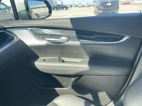 Used 2023 Cadillac XT5 Premium Luxury image 22