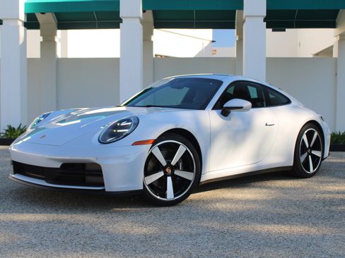New 2026 Porsche 911 Carrera image 1