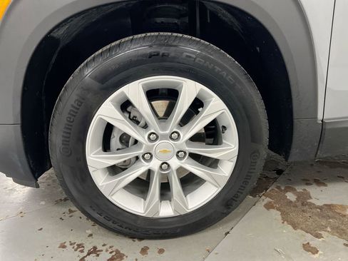 Used 2023 Chevrolet TrailBlazer LS FWD image 21