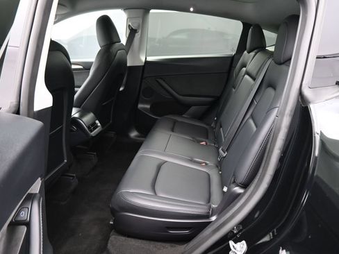 Used 2025 Tesla Model Y Long Range AWD/4WD image 14