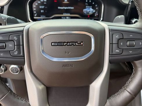 Used 2025 GMC Sierra 1500 Denali w/ Denali Reserve Package AWD/4WD image 7
