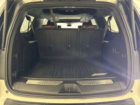 Certified 2023 Chevrolet Suburban High Country w/ Advanced Technology Package AWD/4WD image 30