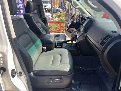 Used 2008 Toyota Land Cruiser AWD/4WD image 41