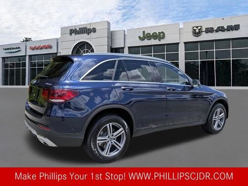 Used 2022 Mercedes-Benz GLC 300 4MATIC image 3