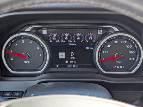 Used 2022 Chevrolet Silverado 2500 LTZ w/ LTZ Plus Package image 29