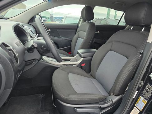 Used 2016 Kia Sportage LX image 22