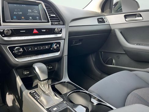 Used 2019 Hyundai Sonata SE image 42