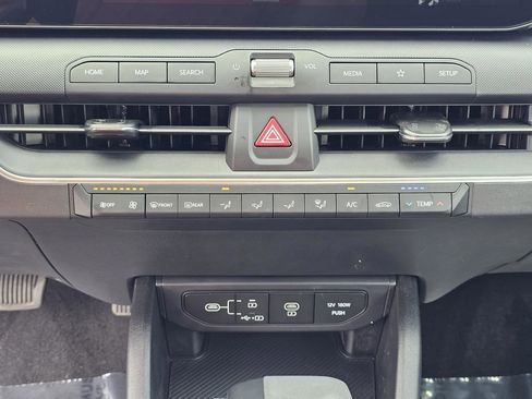 New 2025 Kia K4 LXS image 27