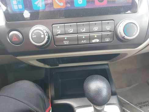 Used 2010 Honda Civic LX image 21