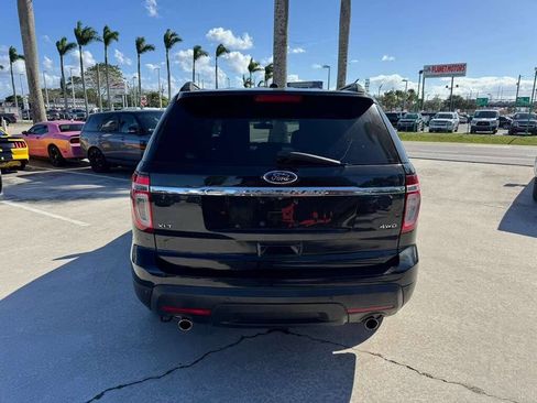 Used 2014 Ford Explorer XLT w/ Equipment Group 202A image 5