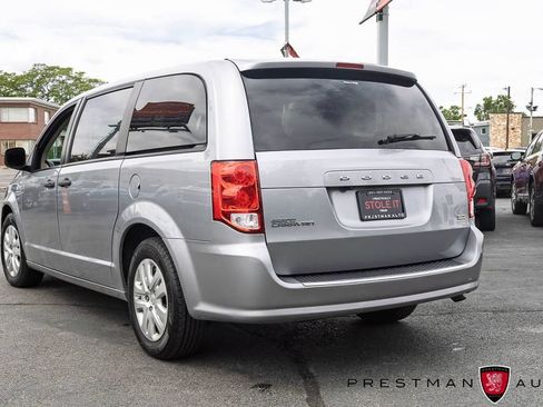 Used 2019 Dodge Grand Caravan SE FWD image 13