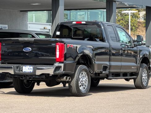New 2025 Ford F250 XLT image 3