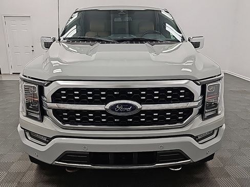 Used 2023 Ford F150 Platinum image 3