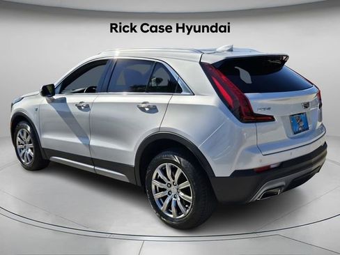 Used 2022 Cadillac XT4 Premium Luxury w/ Enhanced Visibility Package FWD image 7