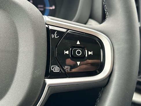 New 2025 Volvo XC60 T8 Plus w/ Protection Package Premier image 27