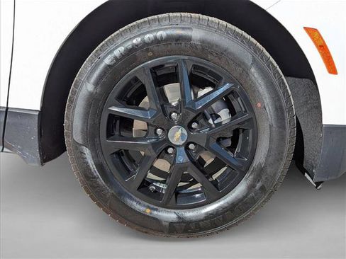 Used 2022 Chevrolet Equinox LS w/ LS Convenience Package image 21