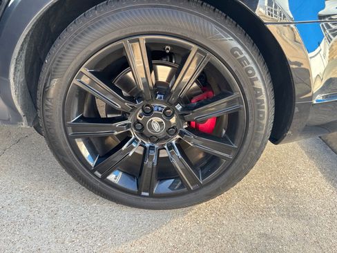 Used 2019 Land Rover Range Rover Sport HST AWD/4WD image 12