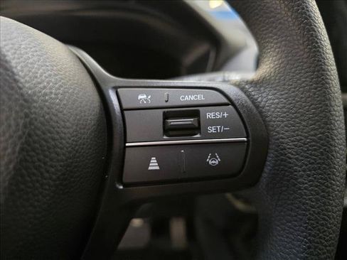 New 2027 Honda HR-V LX image 18