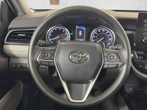 Used 2022 Toyota Camry LE w/ Convenience Package FWD image 24