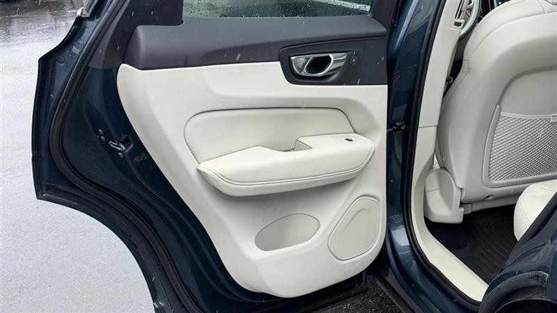 Used 2019 Volvo XC60 T6 Inscription w/ Protection Package AWD/4WD image 46