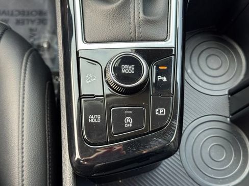 Certified 2025 Kia Sportage EX FWD image 25