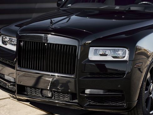 Used 2019 Rolls-Royce Cullinan image 6