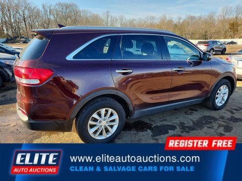 Used 2018 Kia Sorento LX image 5