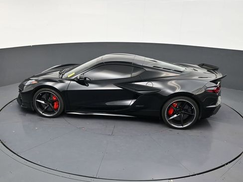 Used 2025 Chevrolet Corvette E-Ray AWD/4WD image 13