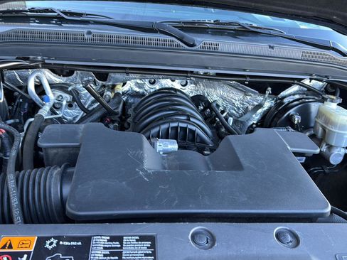 Used 2016 Chevrolet Tahoe LT image 28