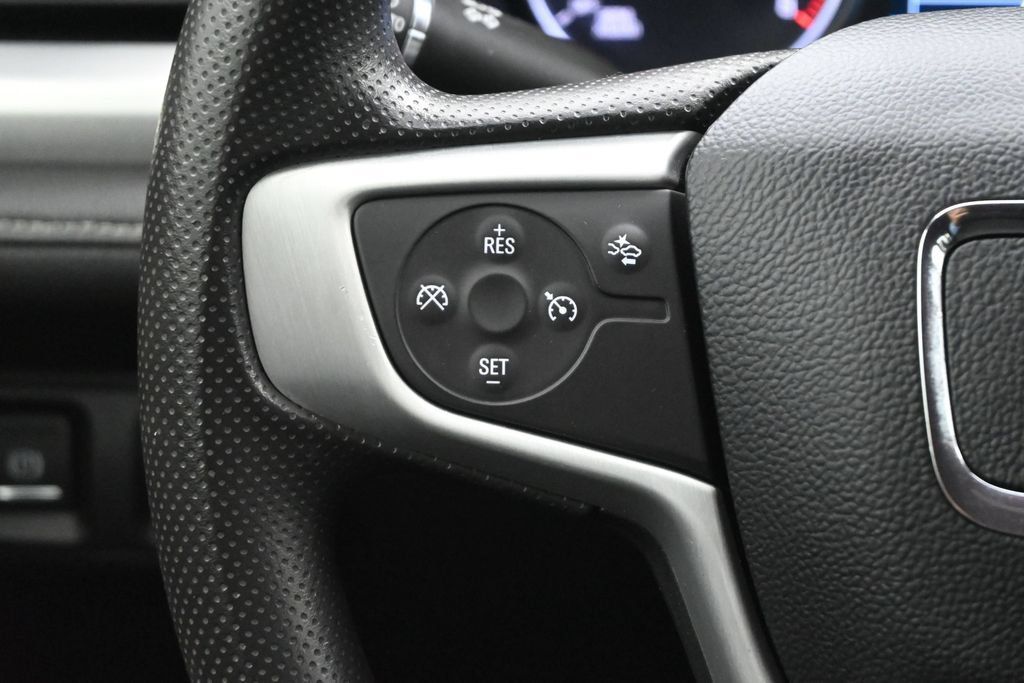 Used 2023 GMC Acadia SLE FWD image 7