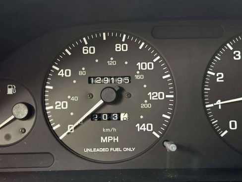 Used 1996 Nissan Maxima FWD image 30