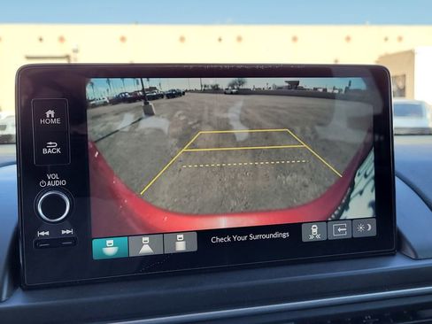 Used 2024 Honda Pilot EX-L image 10