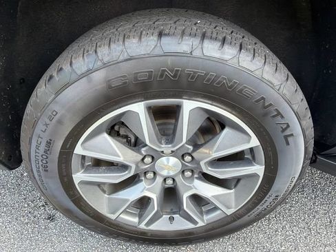 Used 2023 Chevrolet Tahoe LT w/ Luxury Package AWD/4WD image 17